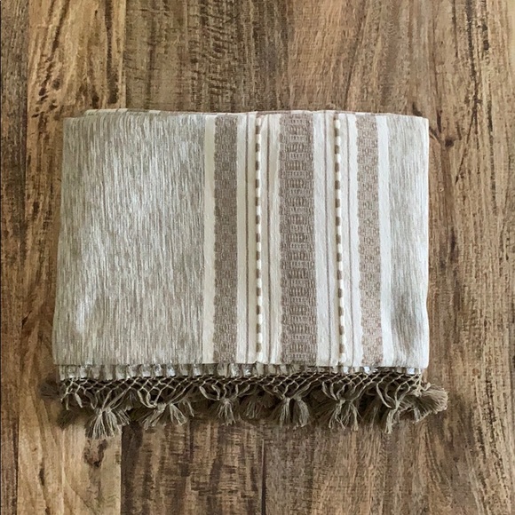 Hand Loom Queen Size cotton Bedspread. - Picture 8 of 8